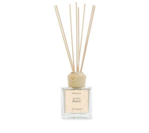 Room Fragrance with a Natural Diffusor
